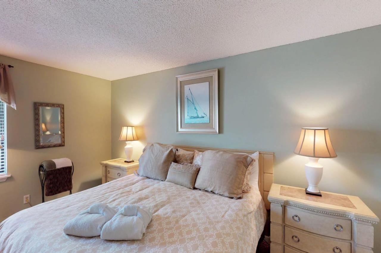Island Club of Hilton Head by TS