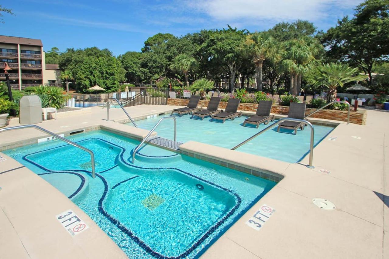 Island Club of Hilton Head by TS