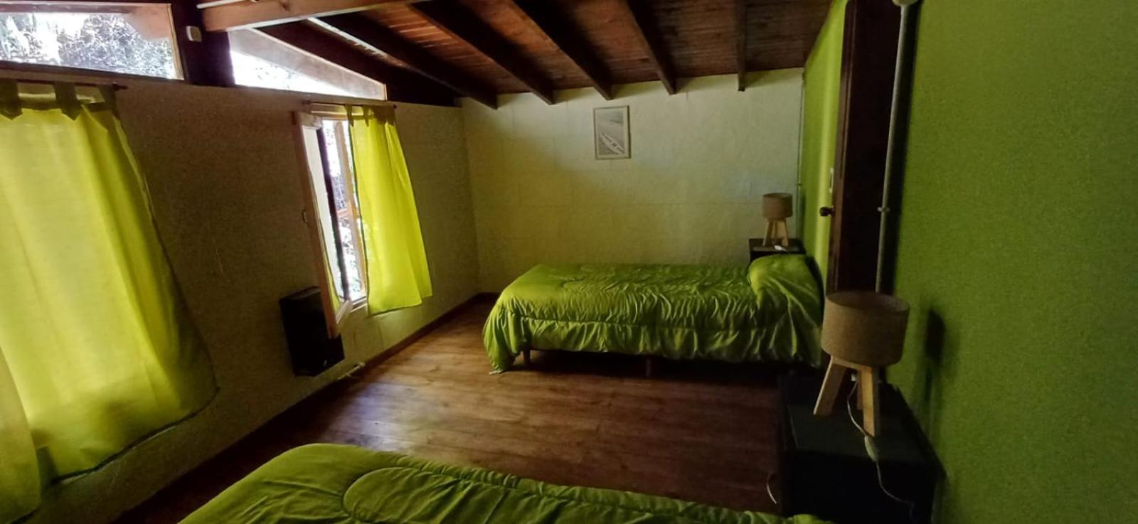 Cabaña Bosque Peralta Ramos para 4 personas, 2 dormitorios