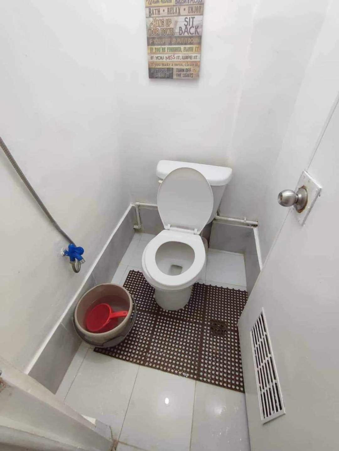 1BR or 2BR Staycation in Quezon City 2 view 3