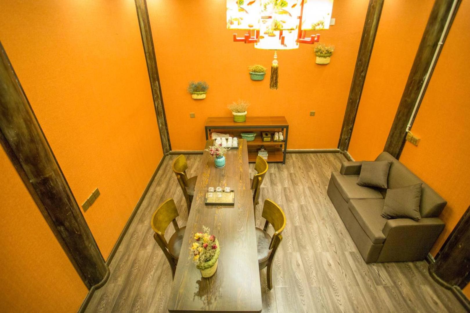 Tengchong Old Town Peace Inn
