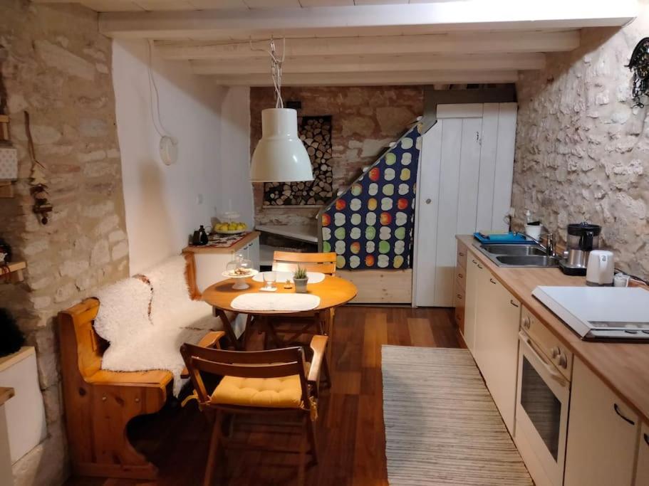 Spirit in the sky, a tiny house on the hills view 5