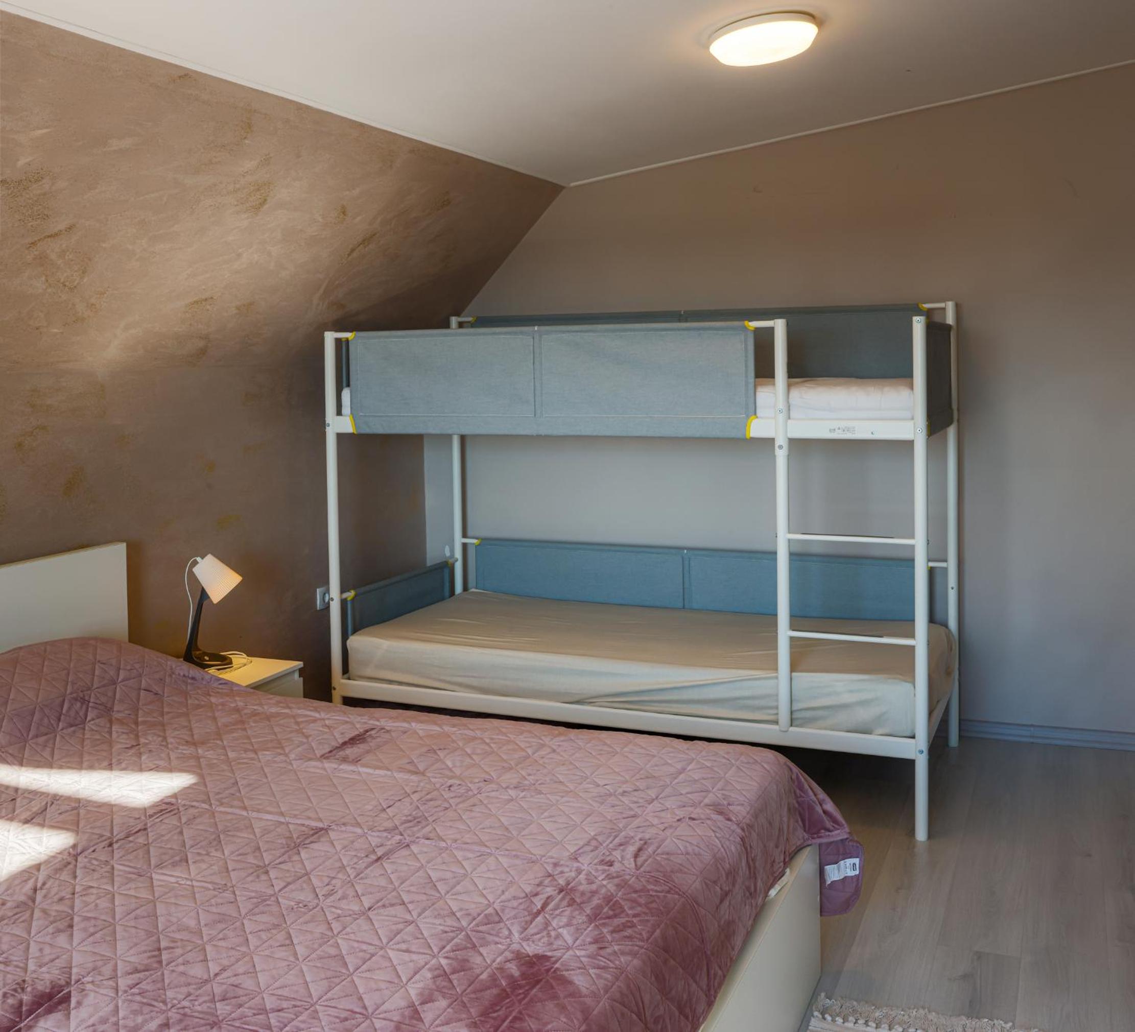 Sky Hills Apartment