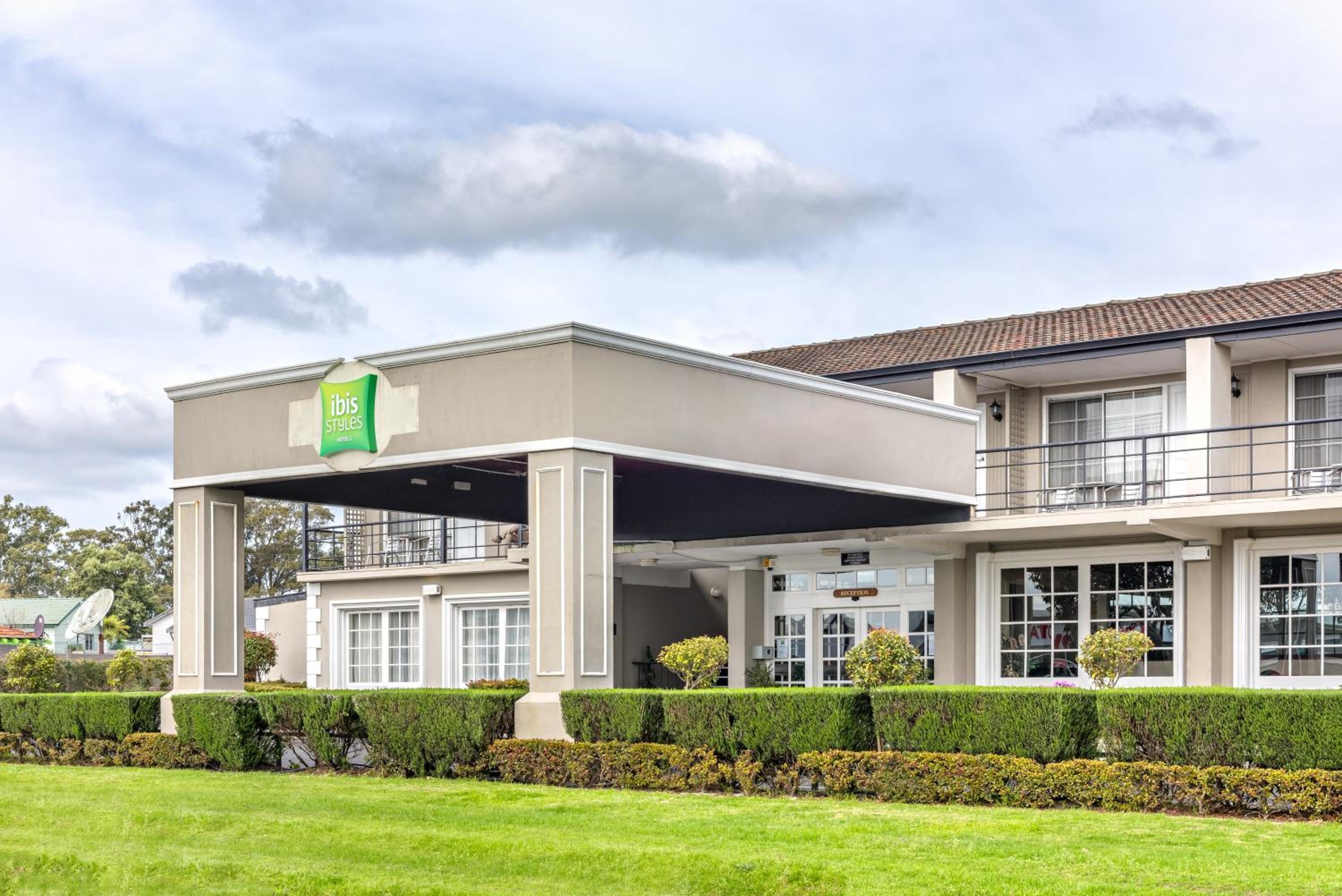 Albany Vacations - ibis Styles Albany - Property Image 1