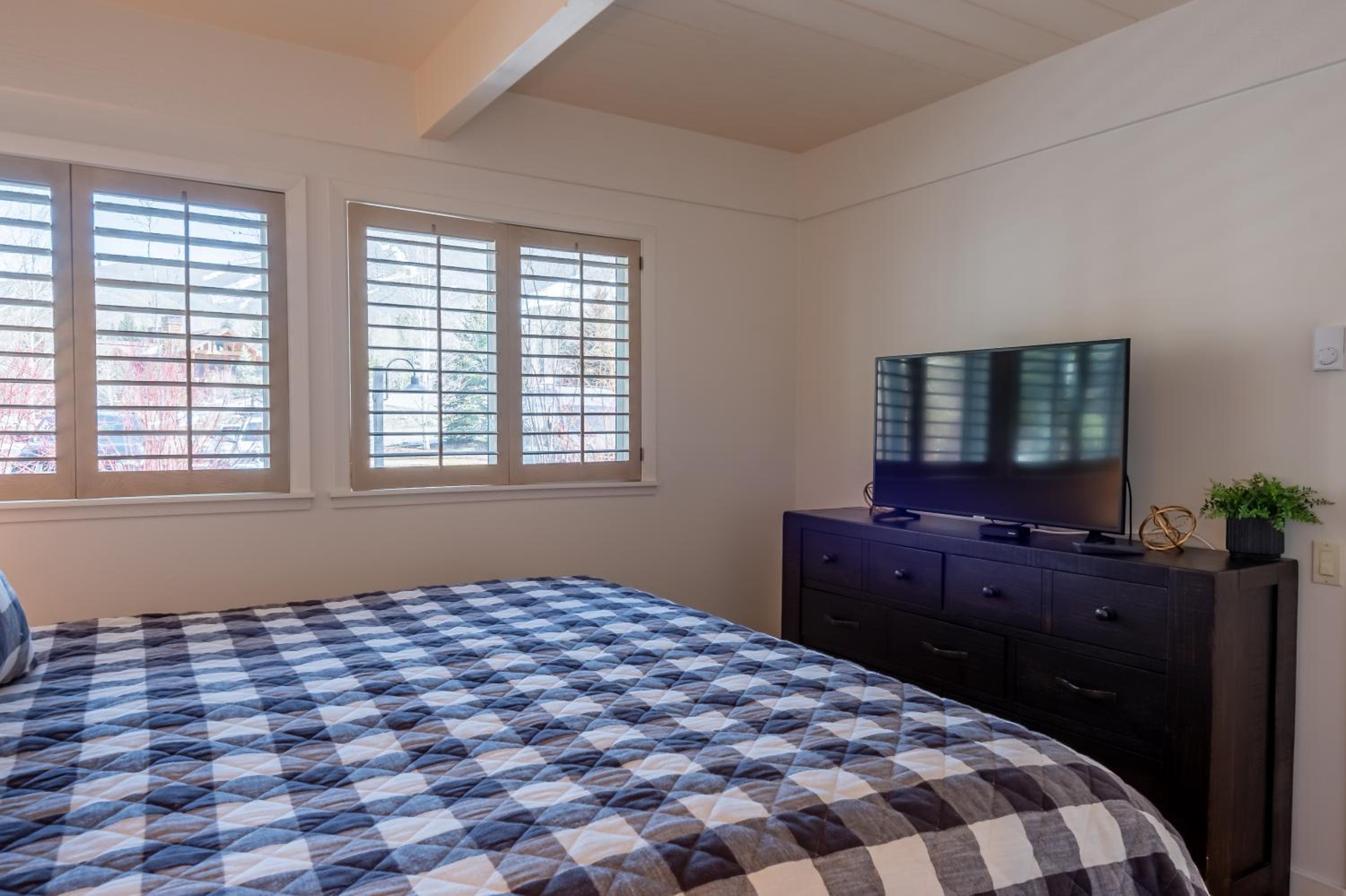 Creekside Condo 1337 - Property Image 37