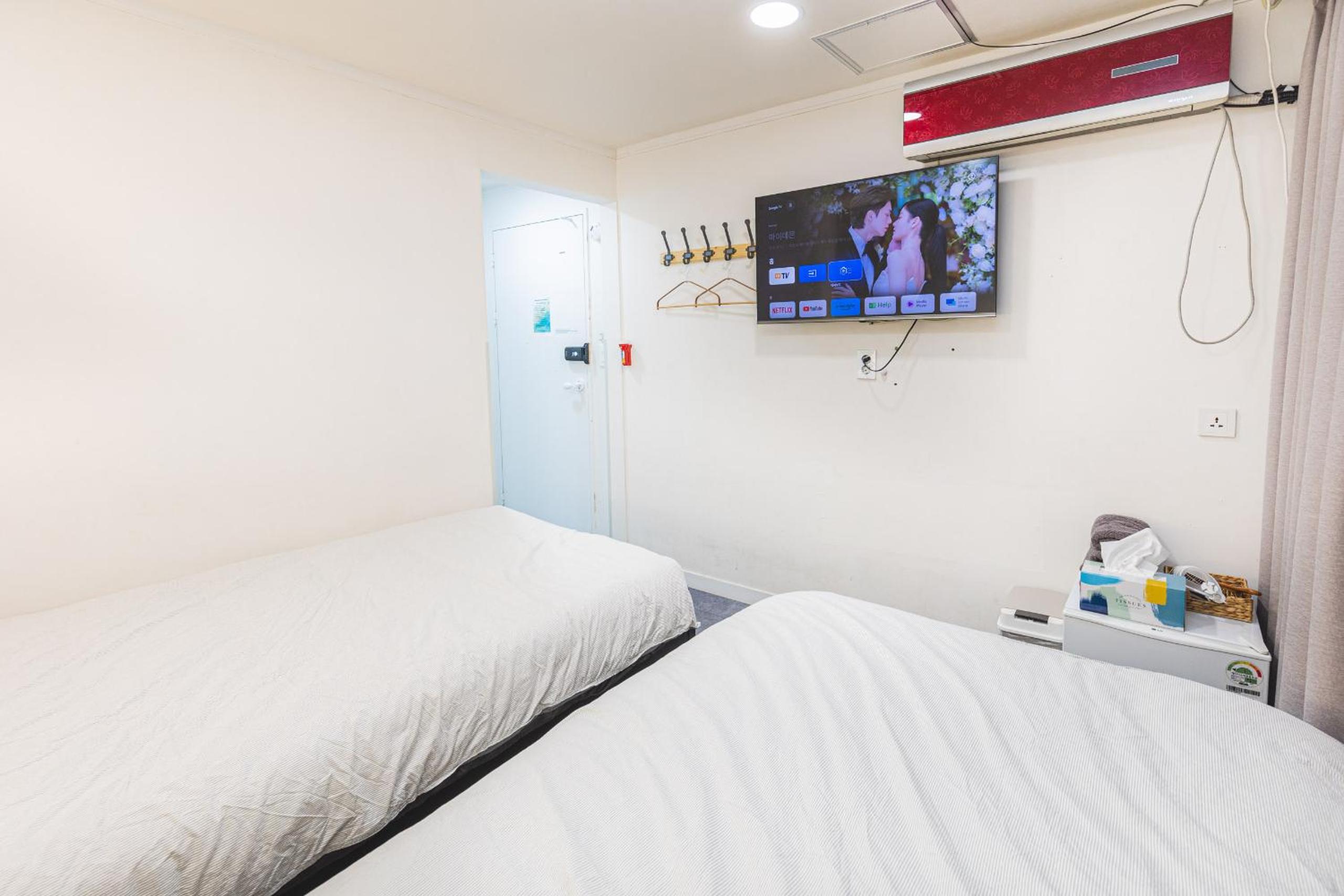 Photo 63