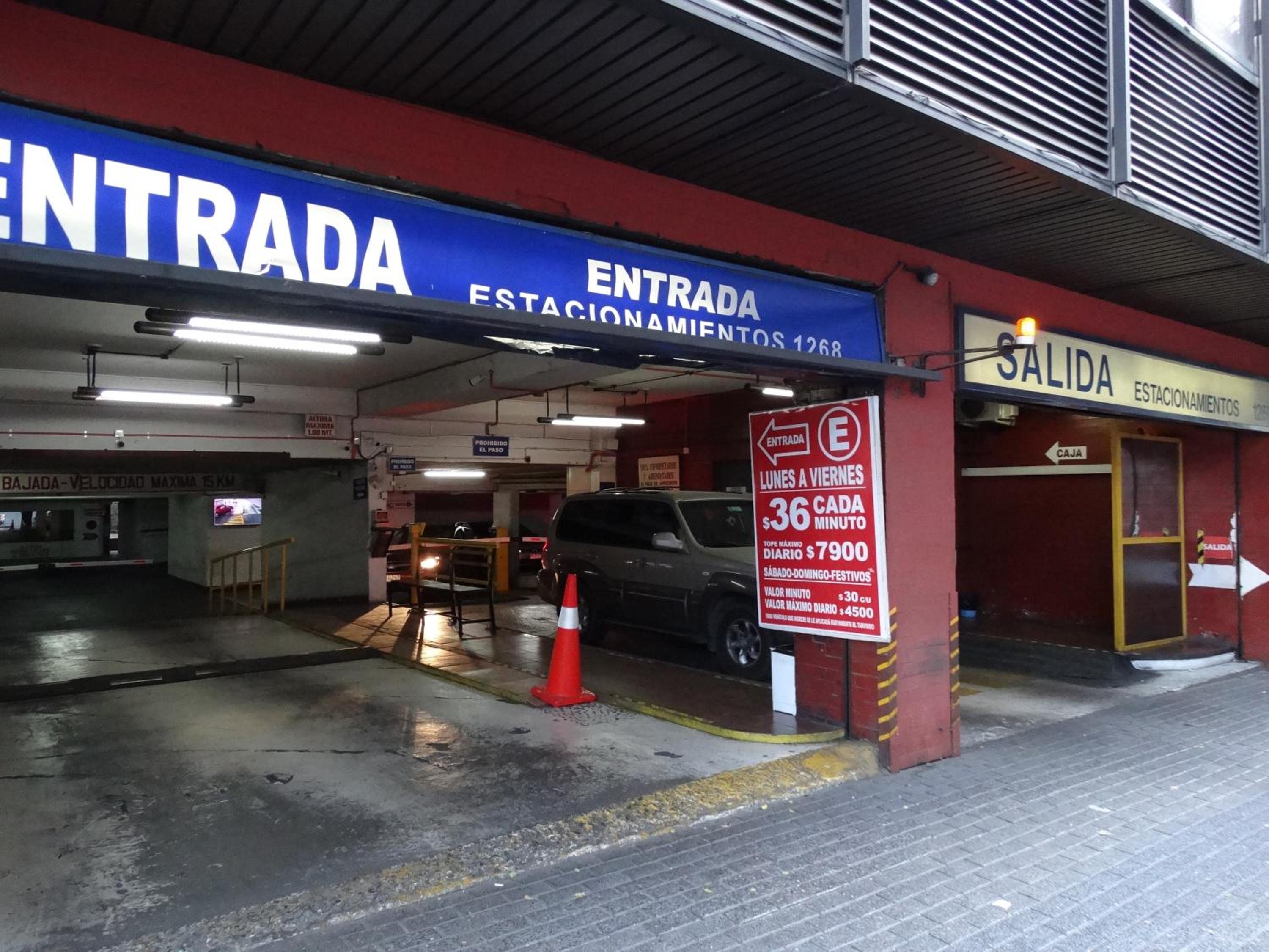 Depto metro Santa Ana 8 (2 dormitorios)