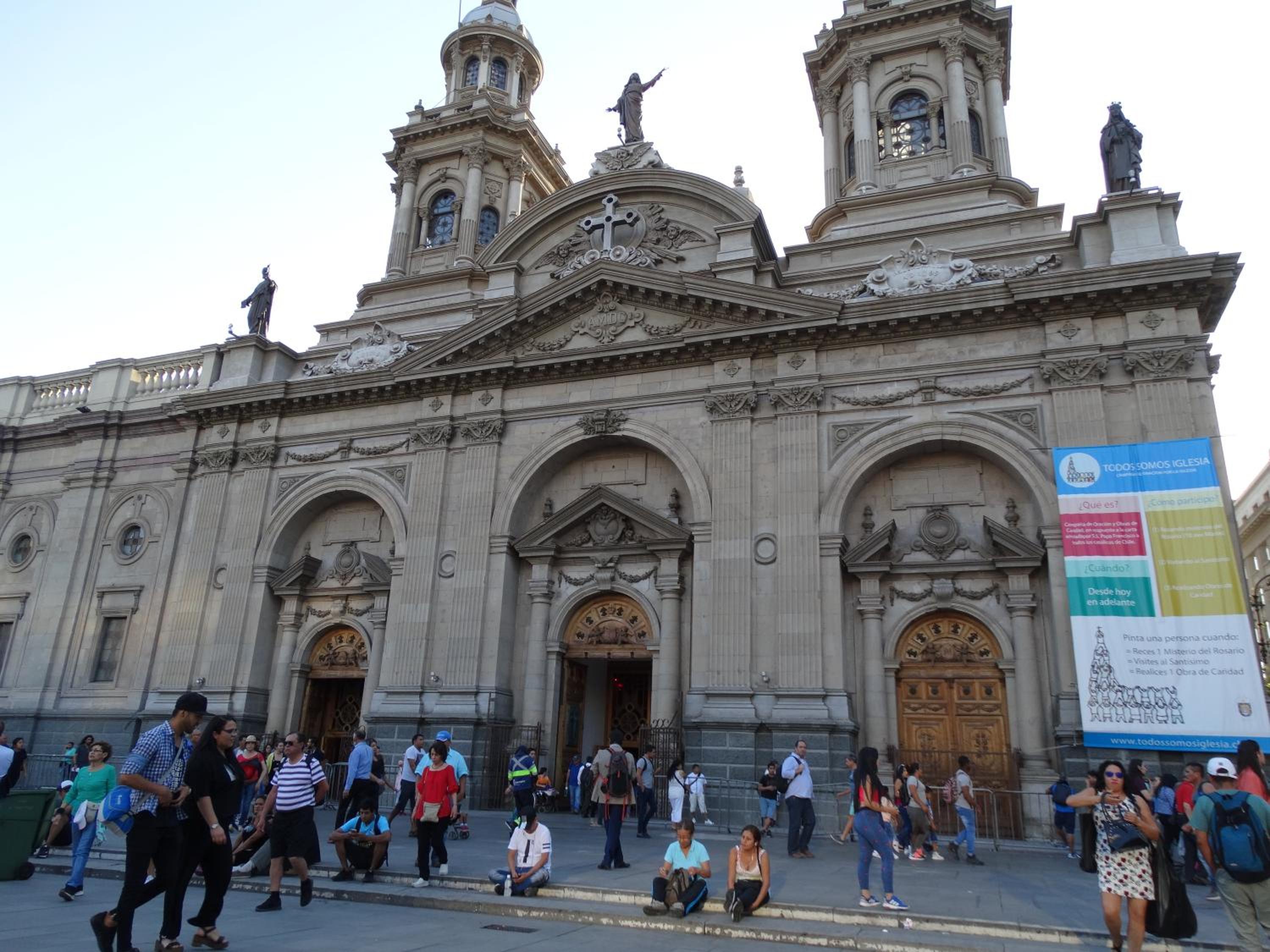 Depto metro Santa Ana 8 (2 dormitorios)