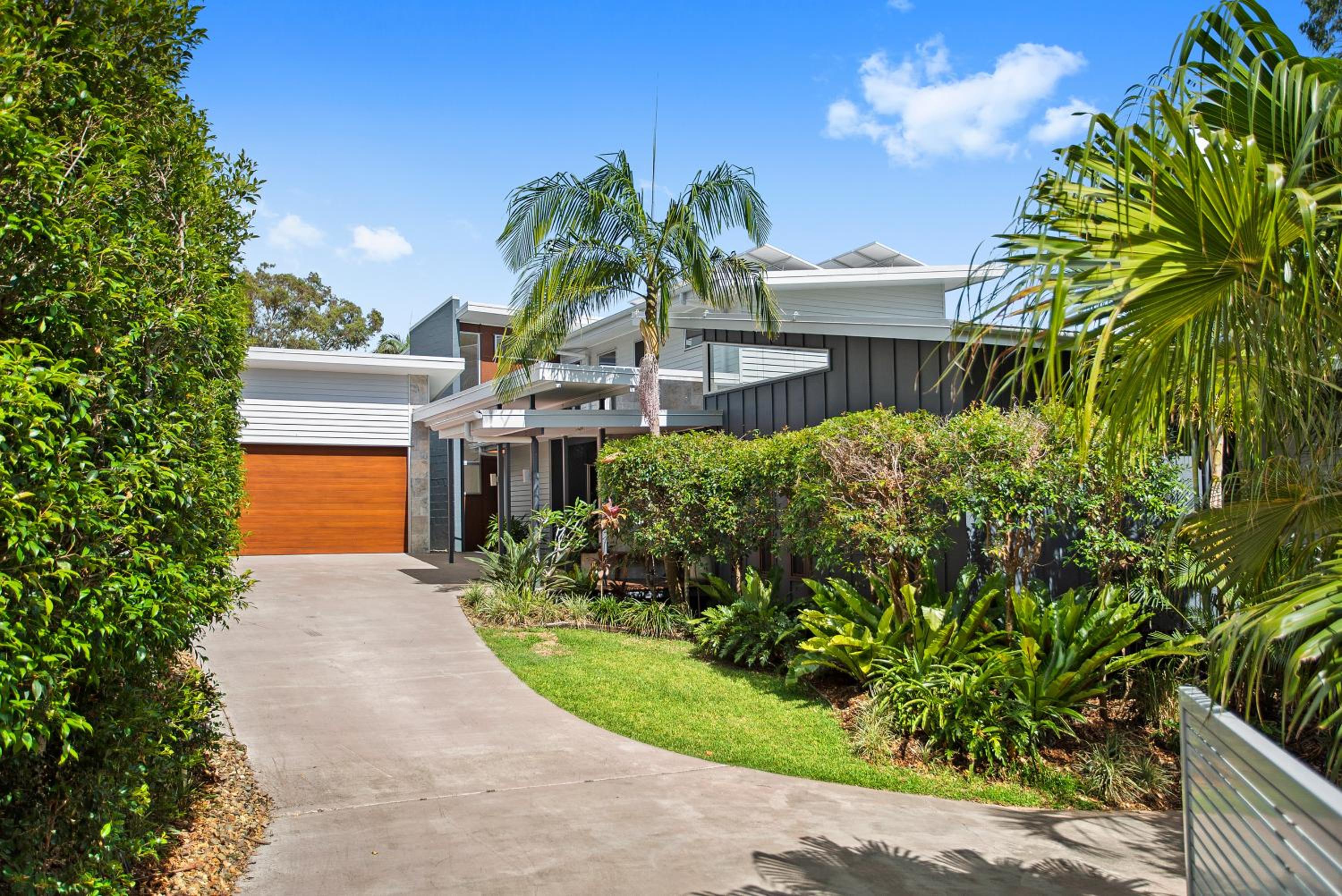 Minutes from Hastings Street
