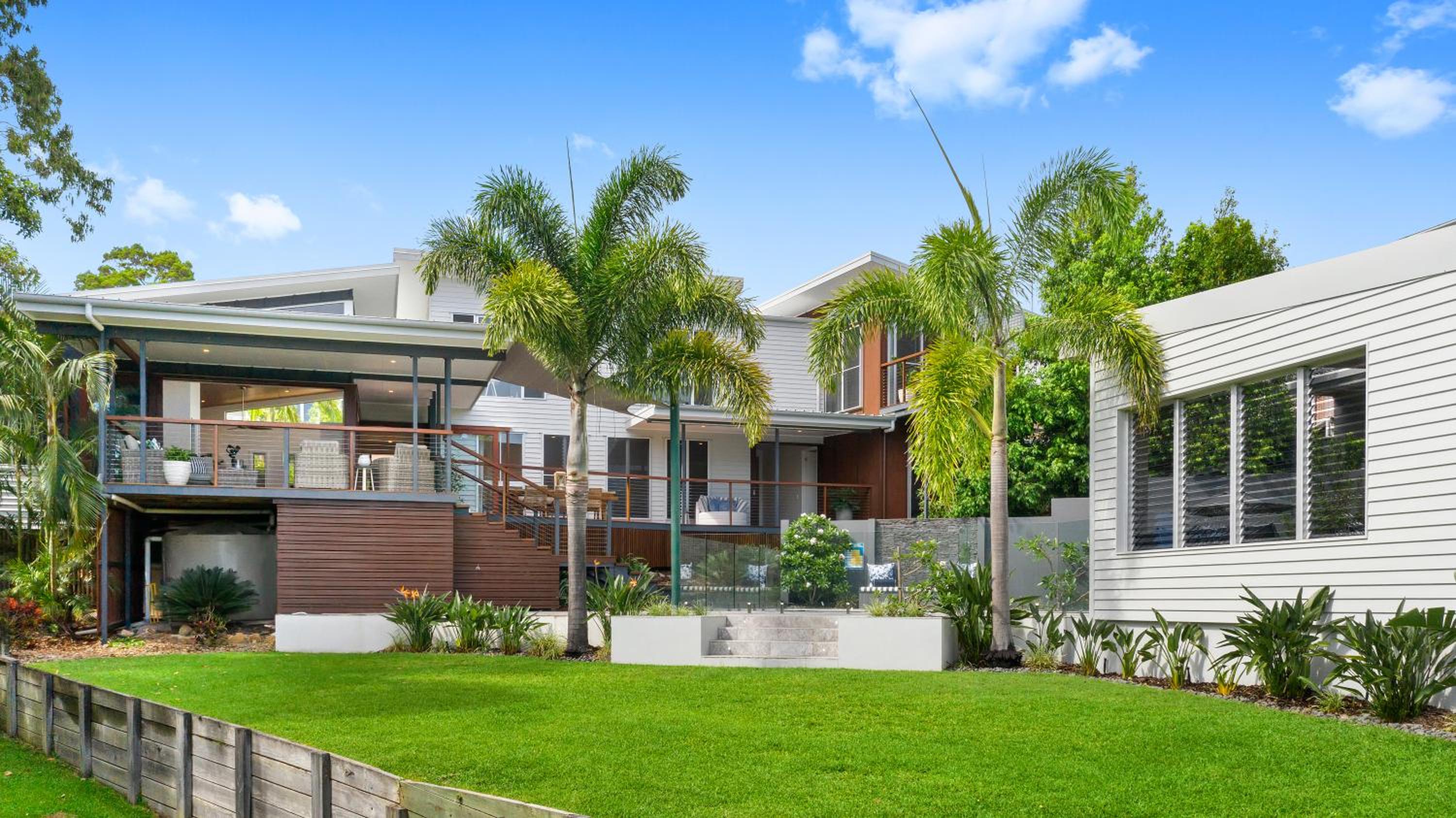 Minutes from Hastings Street