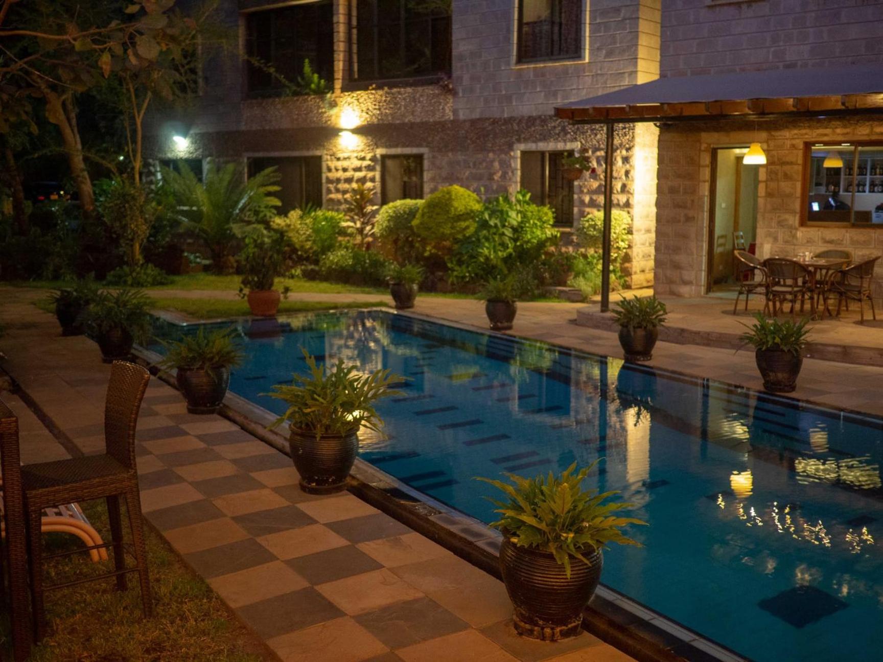Cozy Sarit Apartment