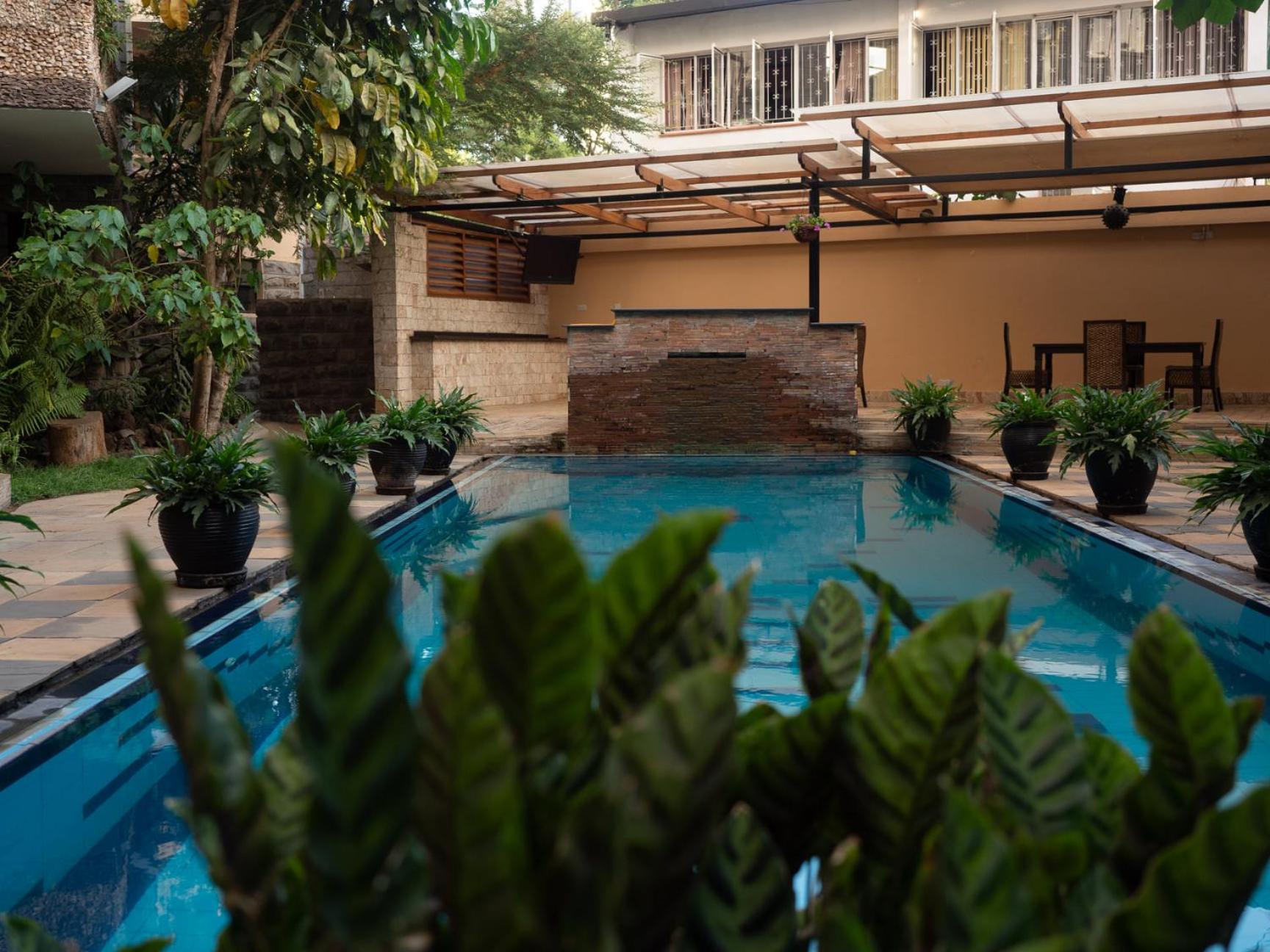 Cozy Sarit Apartment