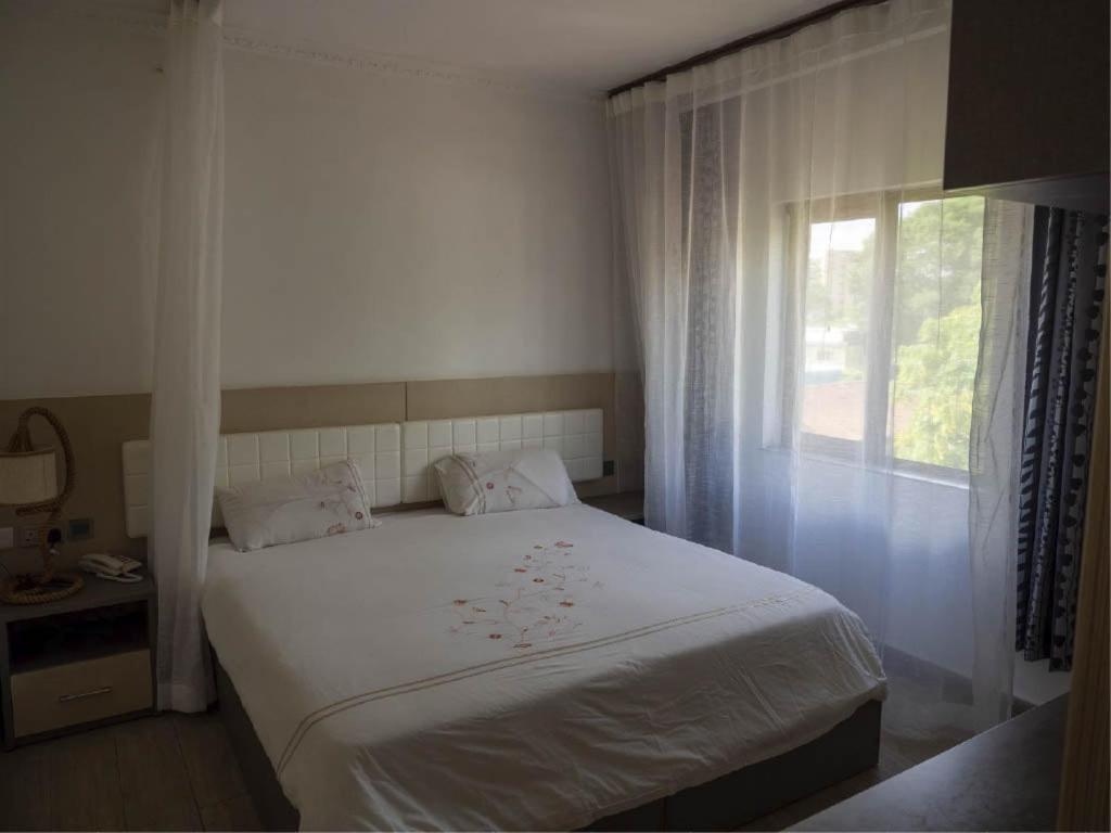 Cozy Sarit Apartment