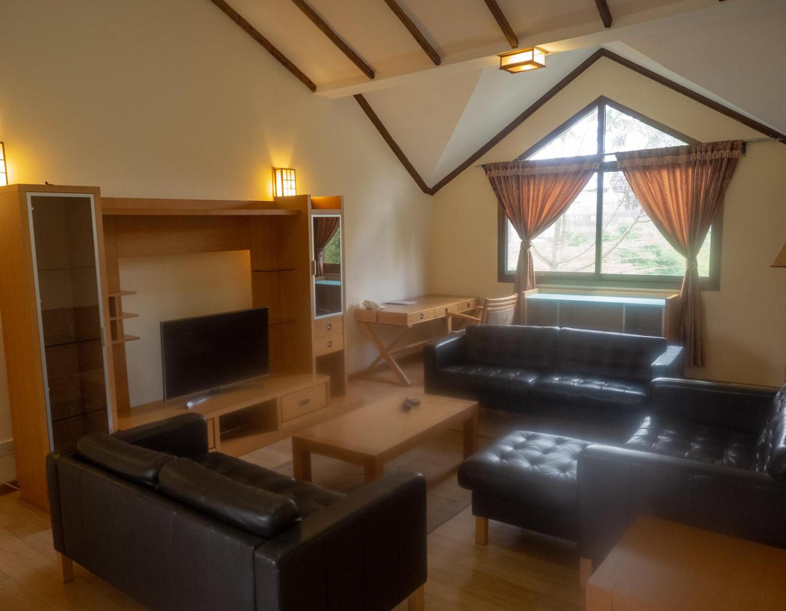 Cozy Sarit Apartment
