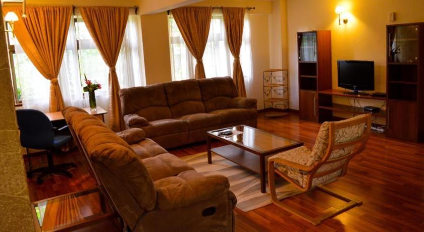 Cozy Sarit Apartment