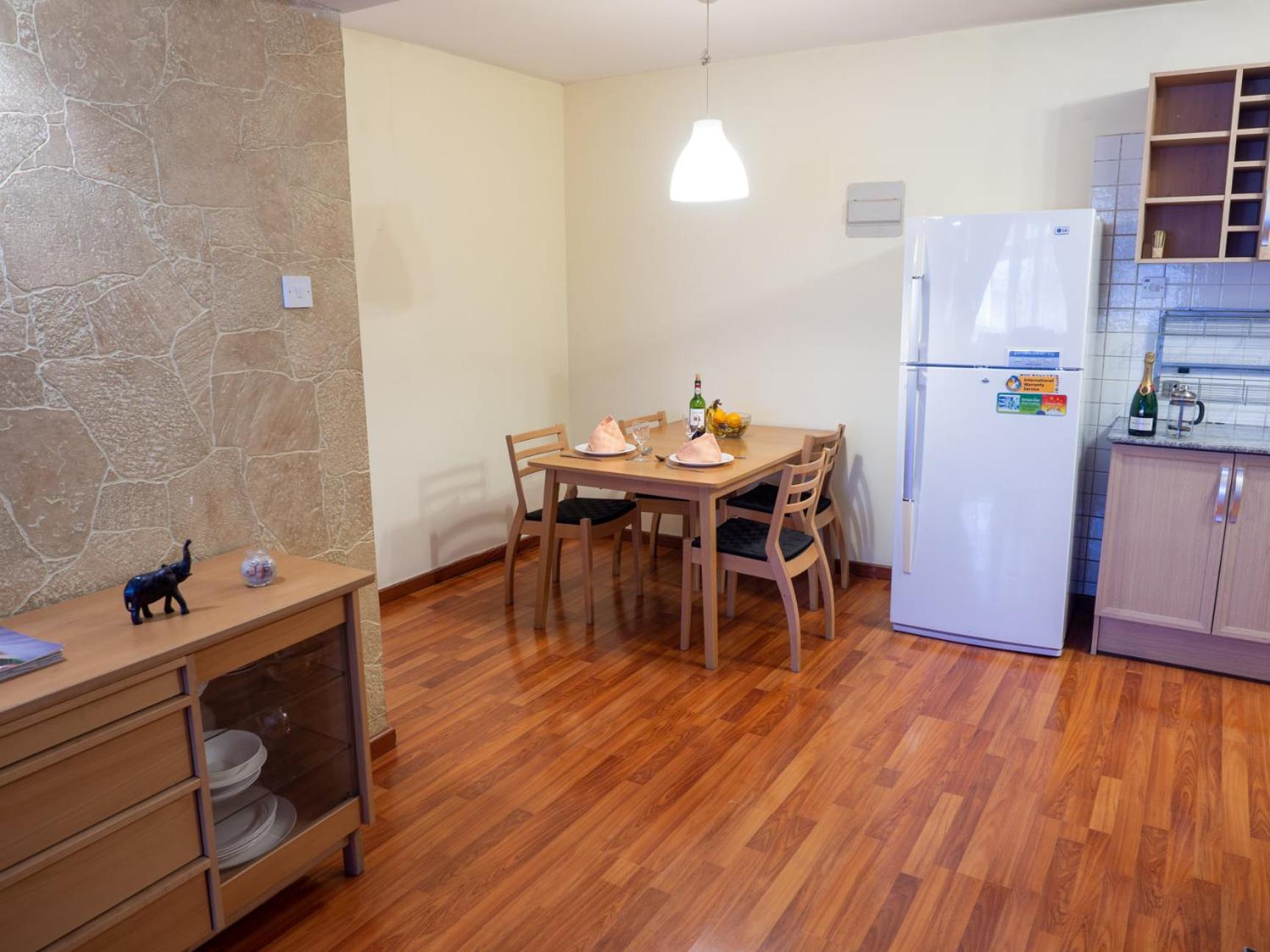 Cozy Sarit Apartment
