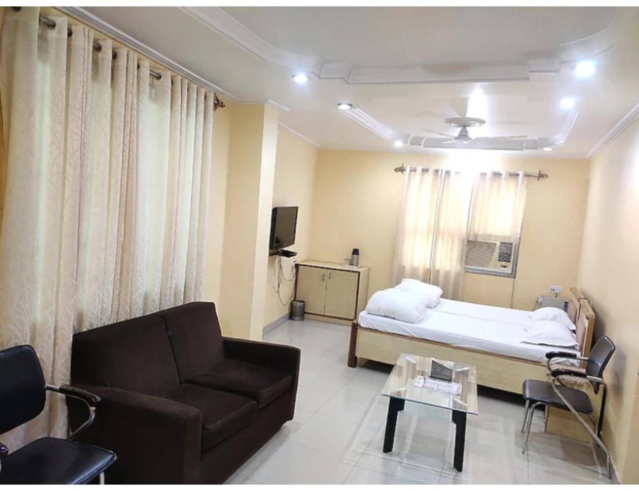 Hotel Gharana, Gaya