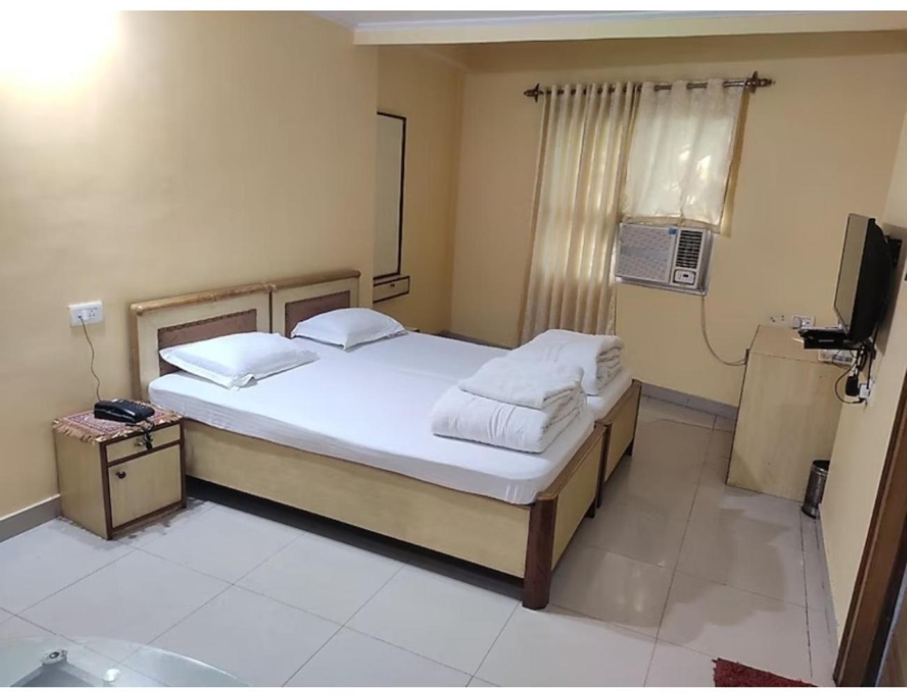 Hotel Gharana, Gaya