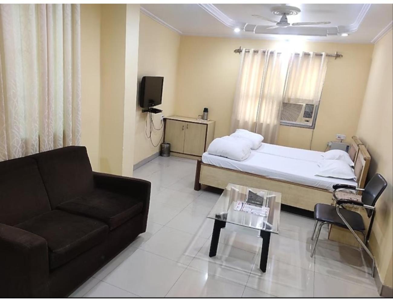 Hotel Gharana, Gaya