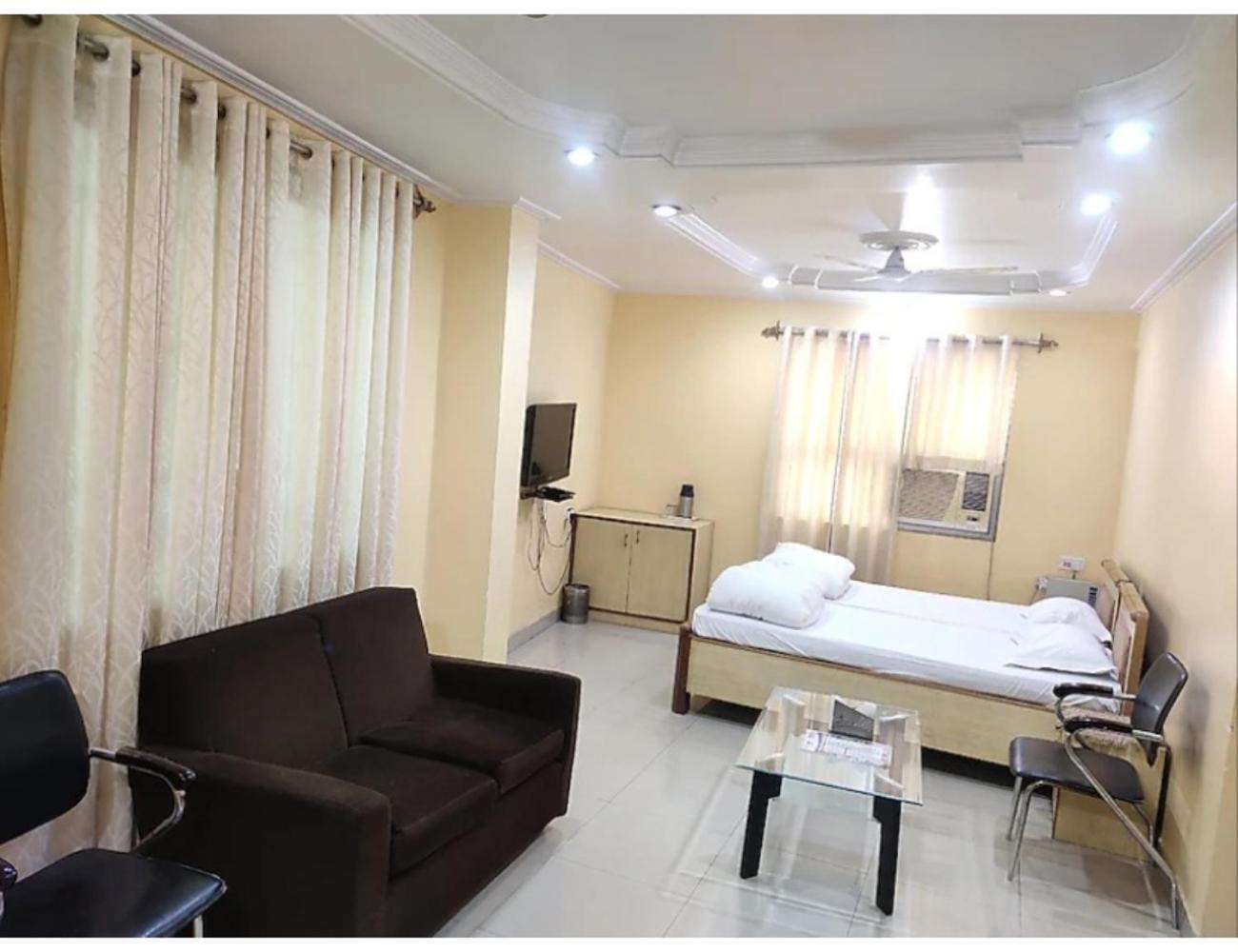Hotel Gharana, Gaya