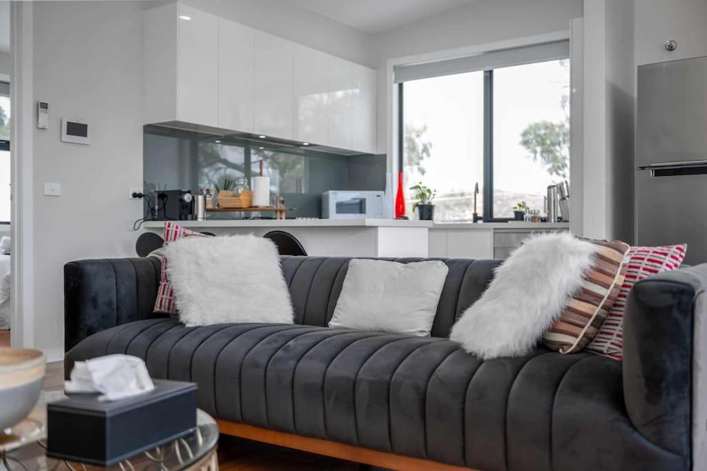 Luxury Townhouse 7km close to the City