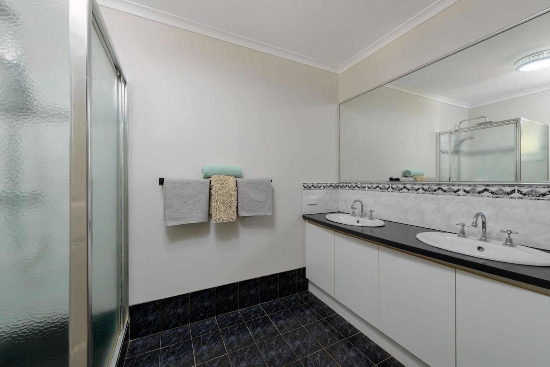 79 Nimitz Street - Pool and Pet Friendly