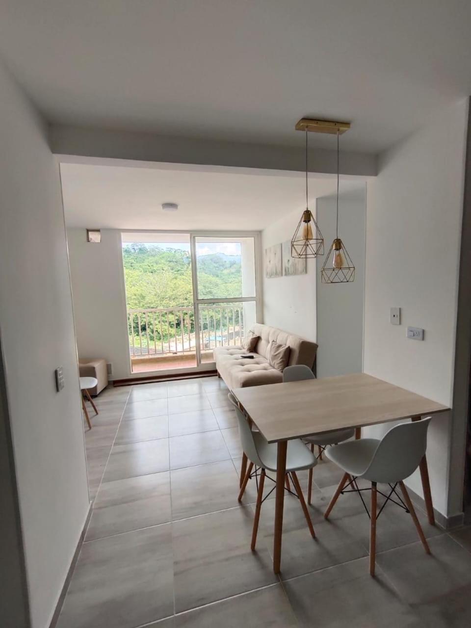 Moderno apartamento cerca a la naturaleza