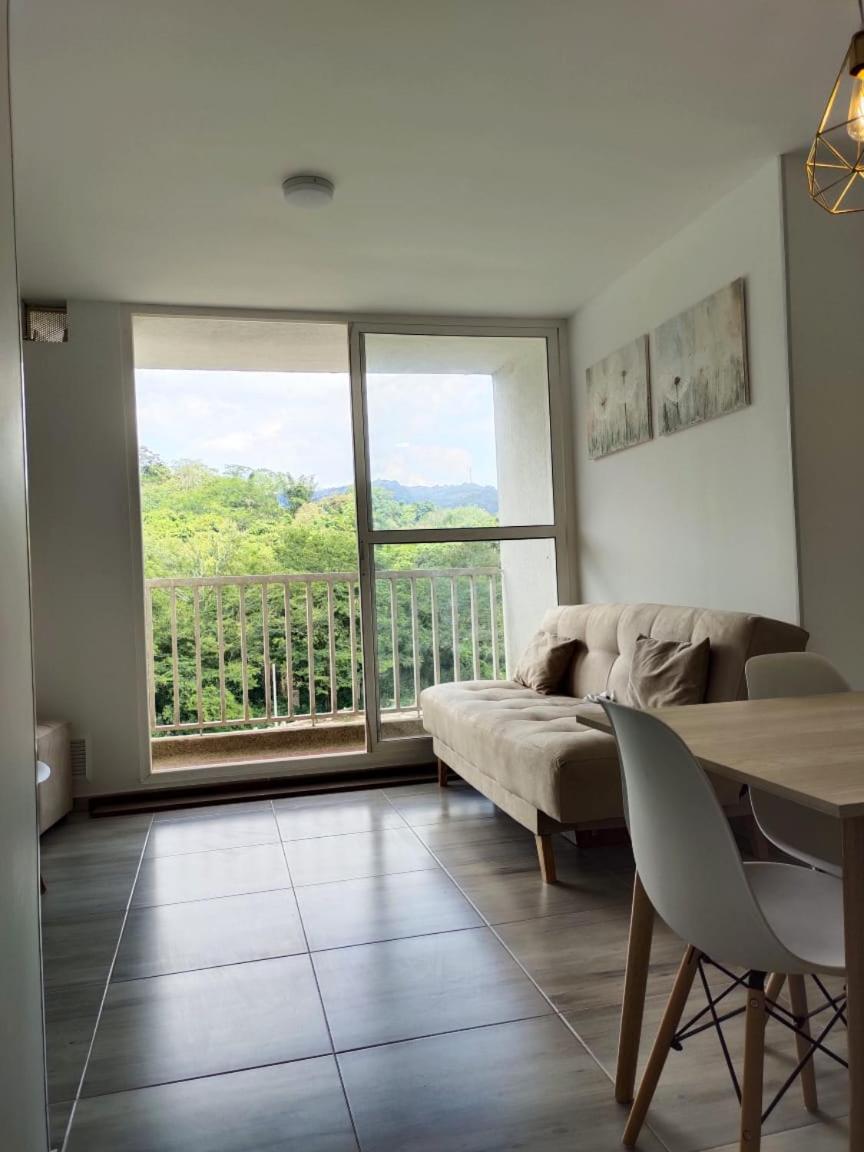 Moderno apartamento cerca a la naturaleza