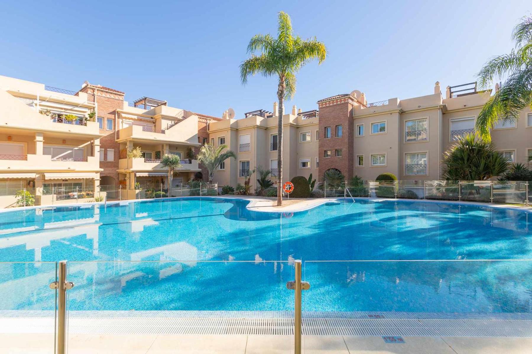 Toscana Hills con piscina en EsteponaMarbella