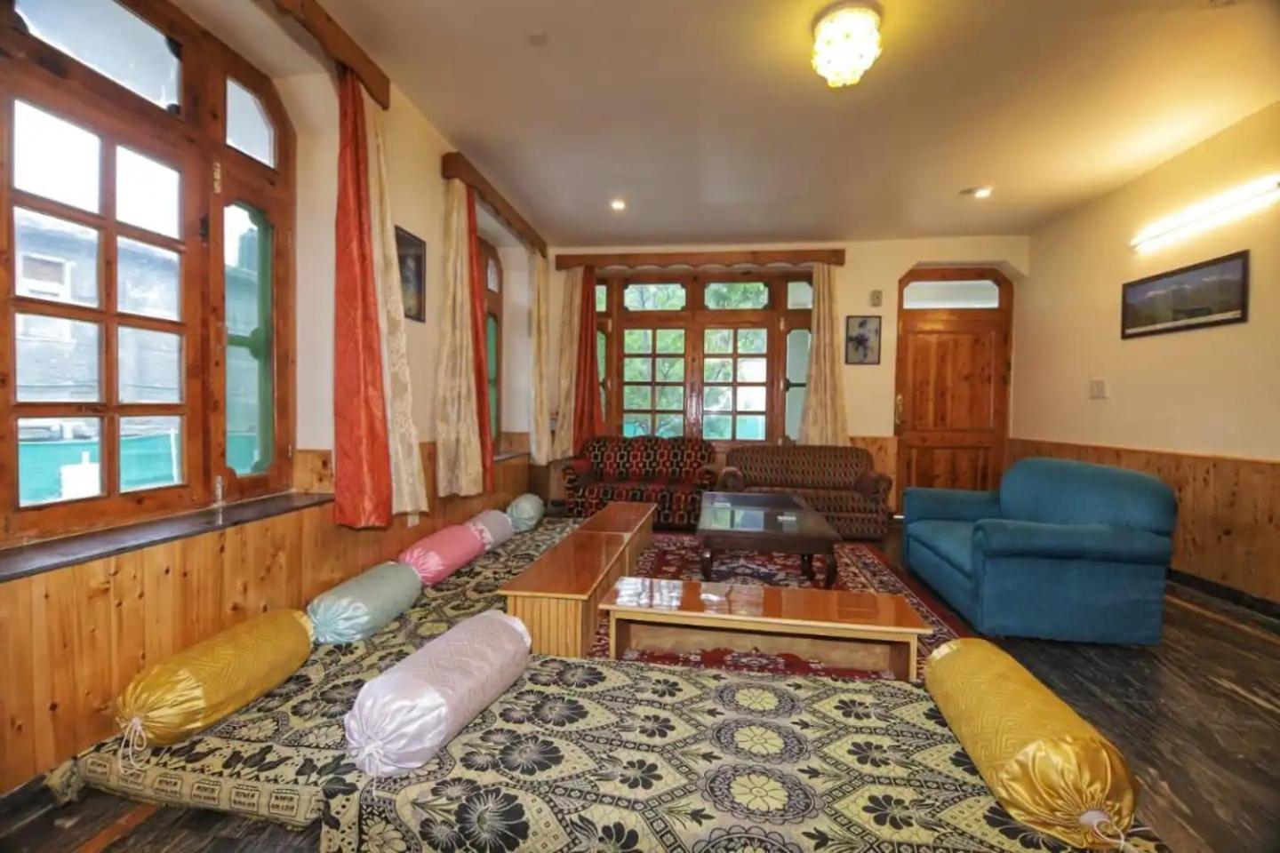 Photo 12