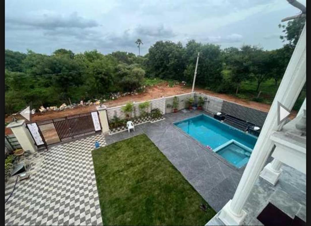 Runaway villa view 3