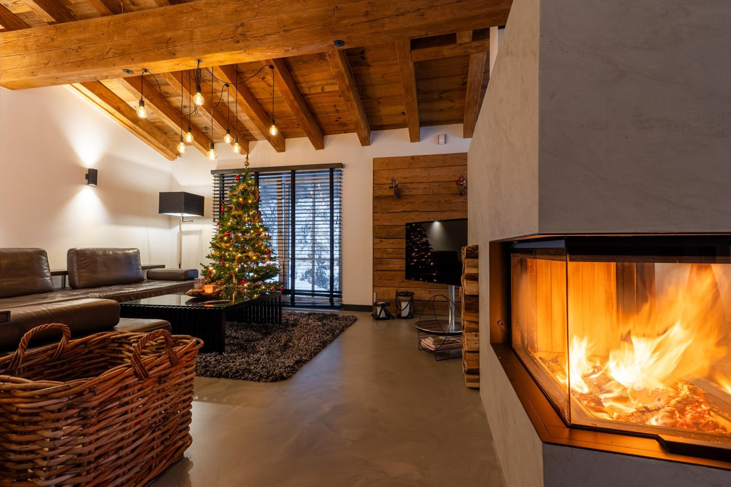 Lavender Hill - Summer holiday & ski villa chalet view 5