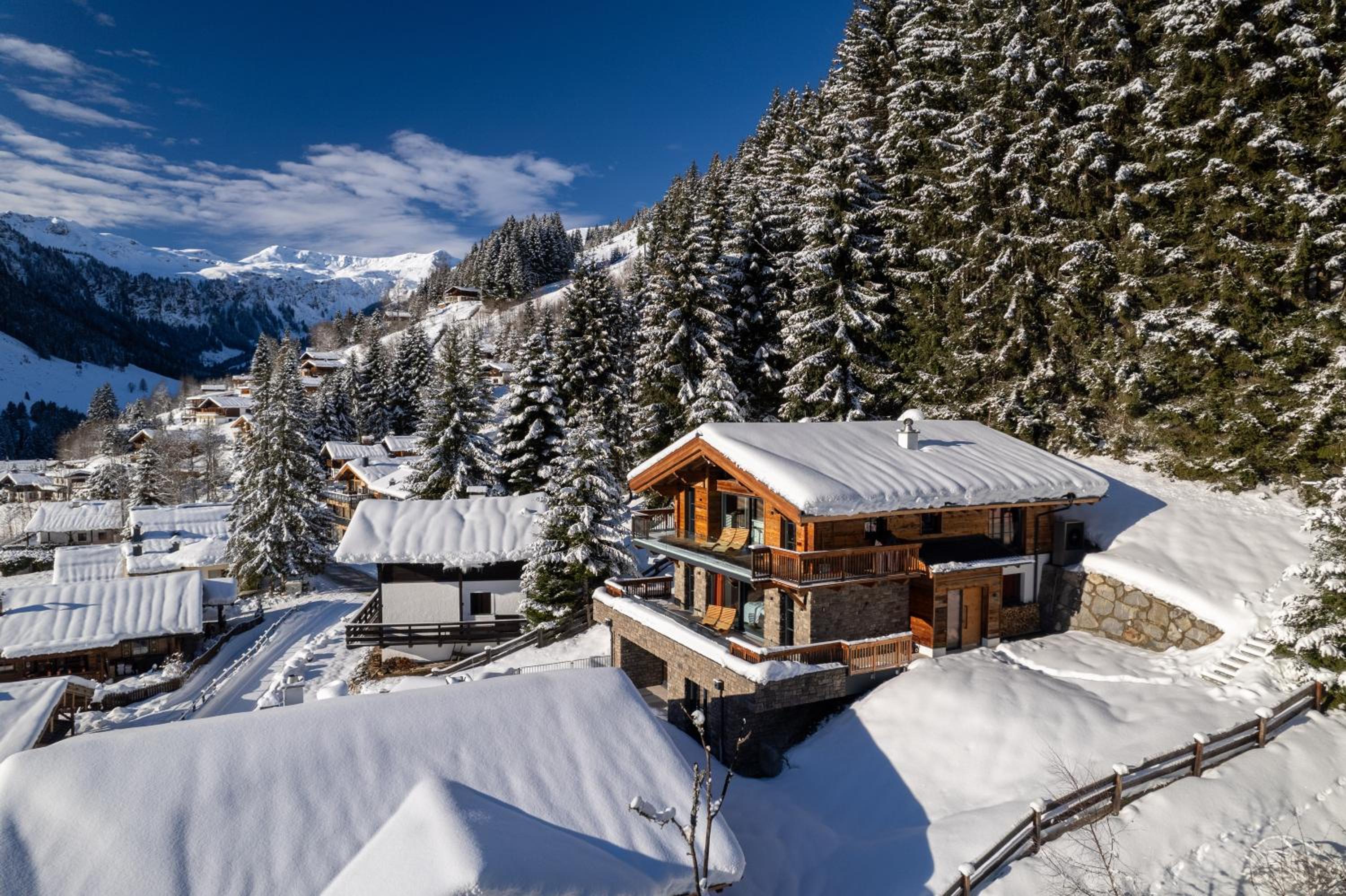 Lavender Hill - Summer holiday & ski villa chalet view 3