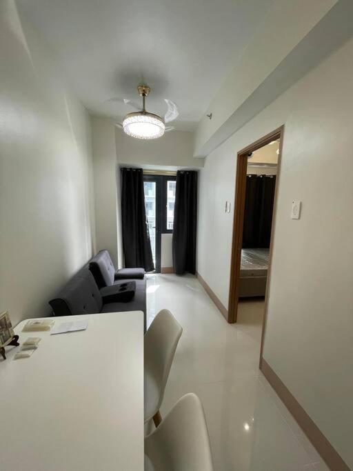 Mall of Asia Shore 3 near Airport Pasay Manila 1 Bedroom Wifi view 2