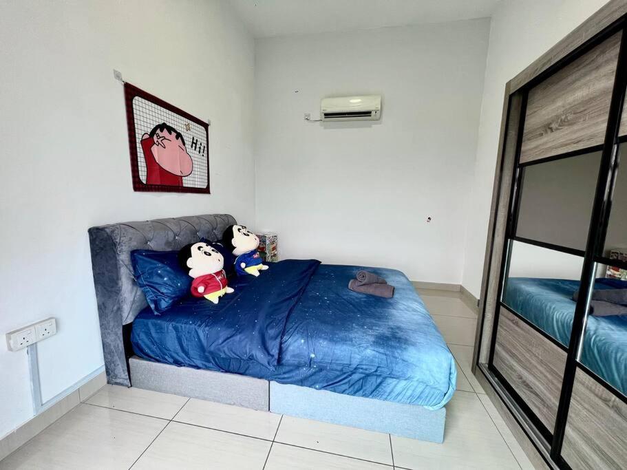 B1610 Austin Height Crayon shin chan Home By Stay