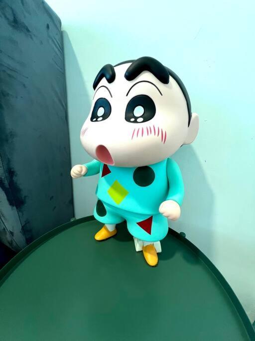 B1610 Austin Height Crayon shin chan Home By Stay