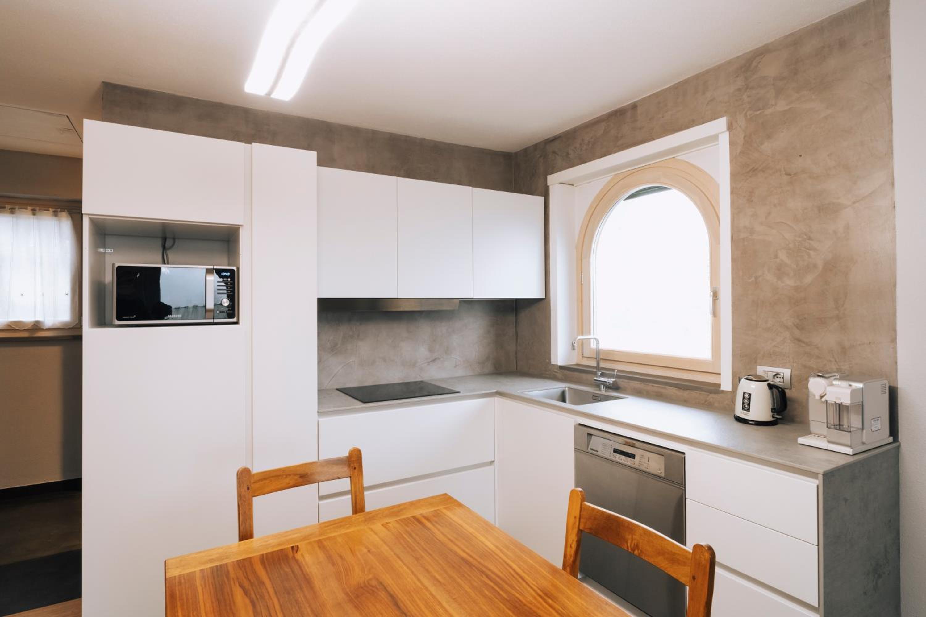 Aosta Holiday Apartments - Edelweiss view 3