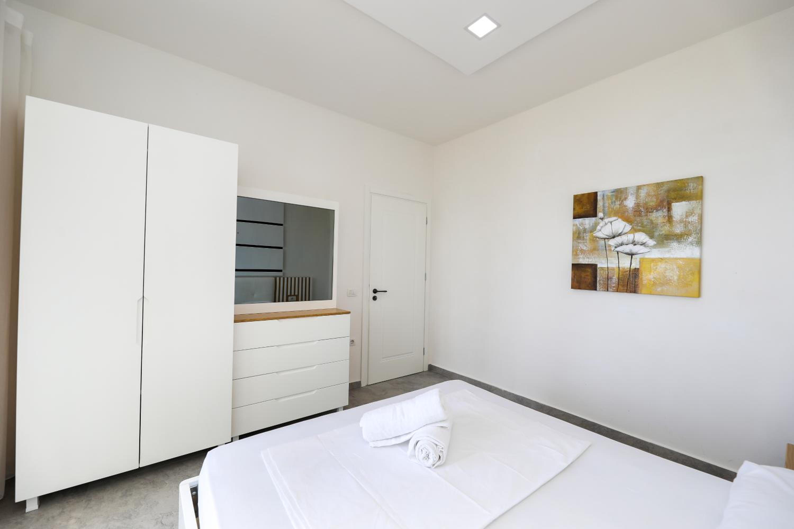 Jimi Apartments