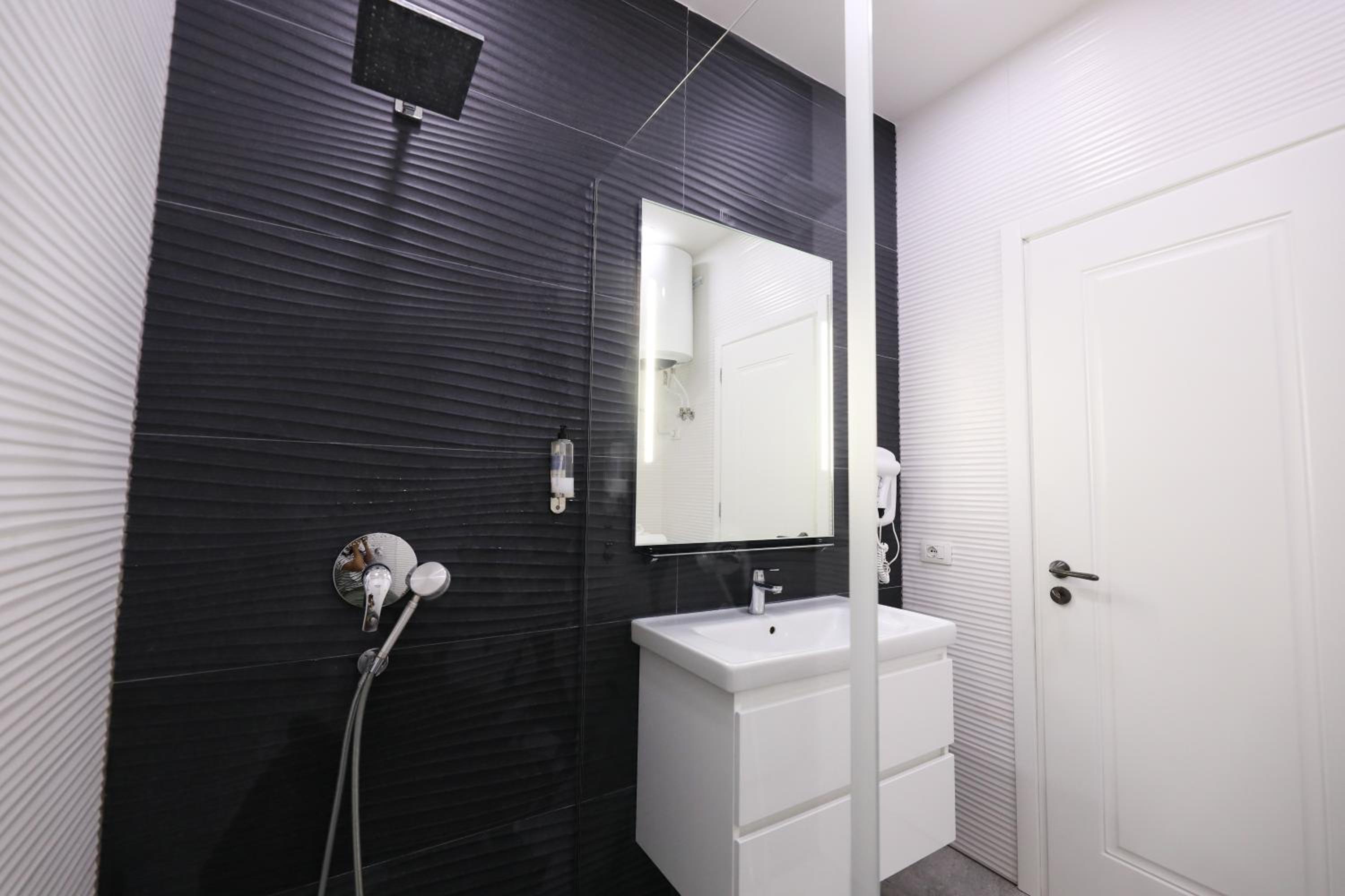 Jimi Apartments
