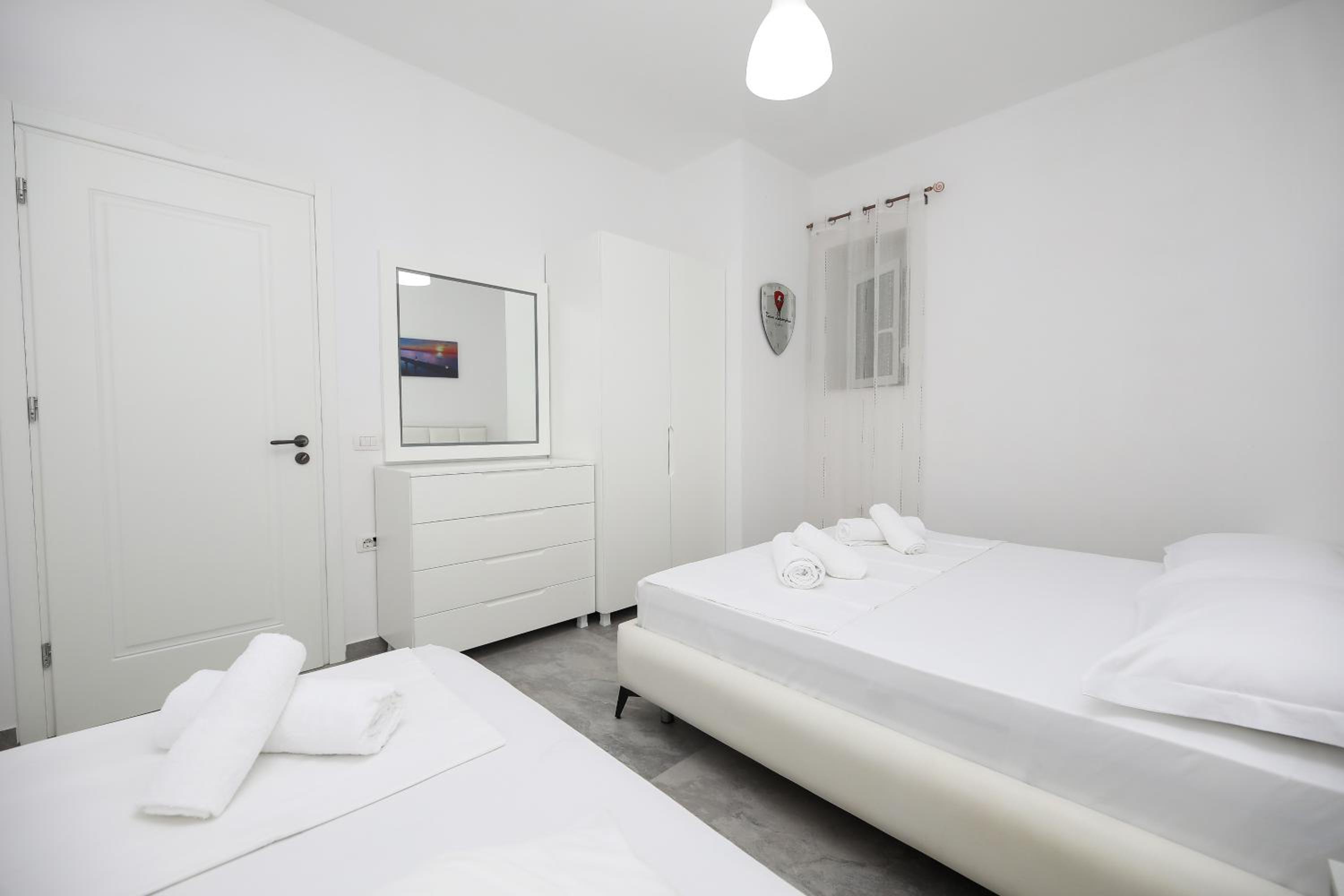 Jimi Apartments