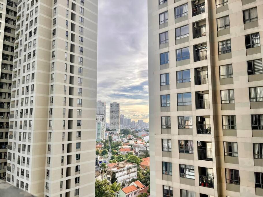 Nice Masteri ThaoDien apt near Landmark 81 2brs