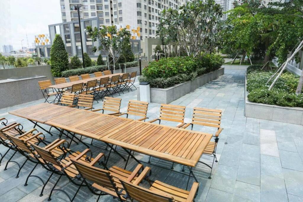 Nice Masteri ThaoDien apt near Landmark 81 2brs