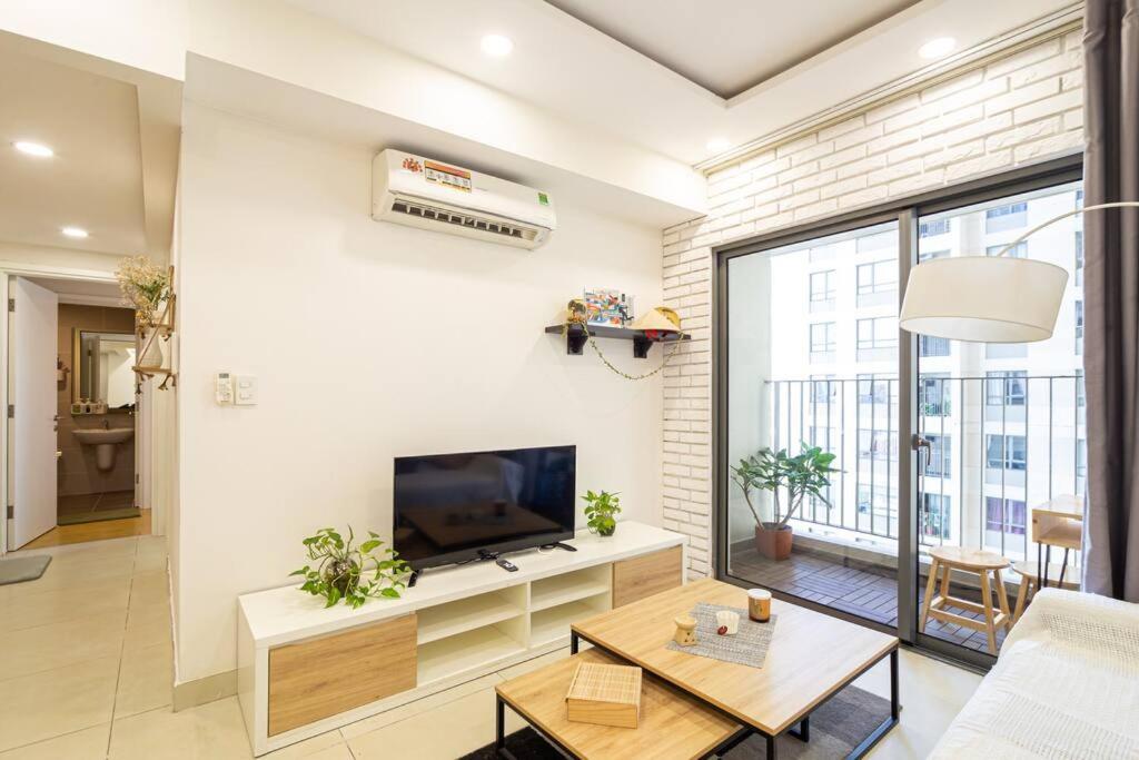 Nice Masteri ThaoDien apt near Landmark 81 2brs