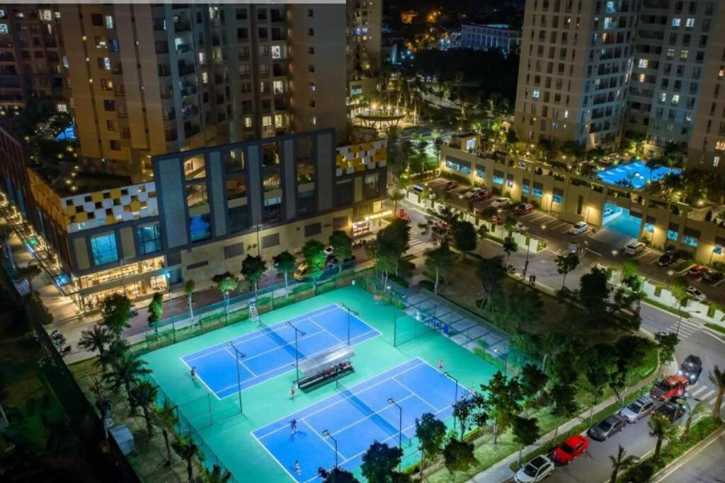 Nice Masteri ThaoDien apt near Landmark 81 2brs