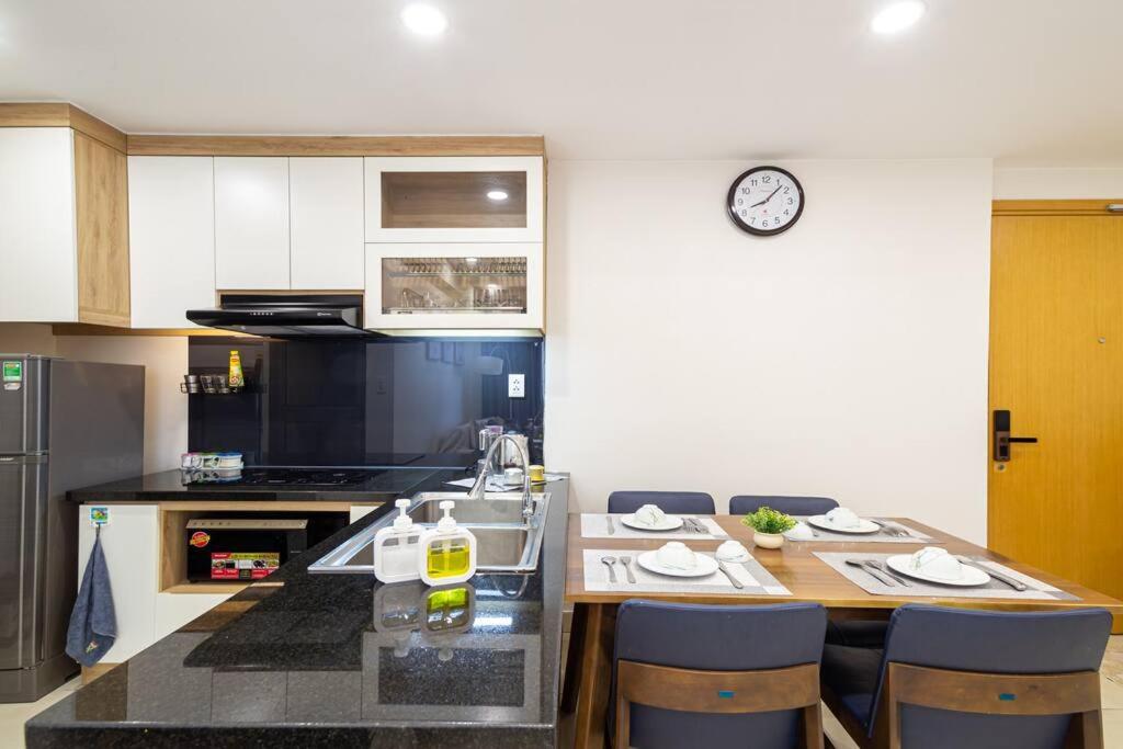 Nice Masteri ThaoDien apt near Landmark 81 2brs