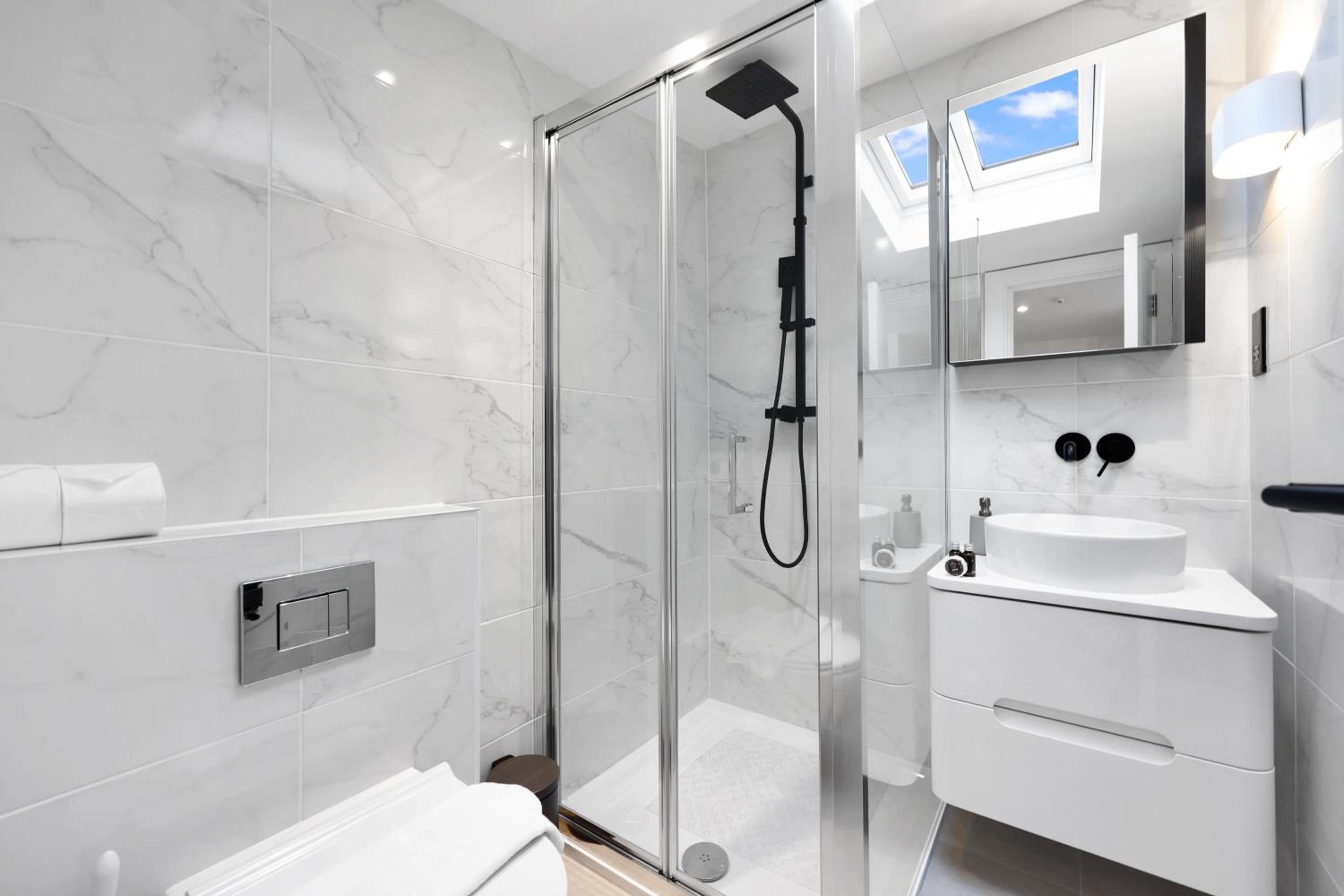 Hilldrop Apartments Short Term Rental & Flexible Renting Islington with Free WiFi, Parking & Garden