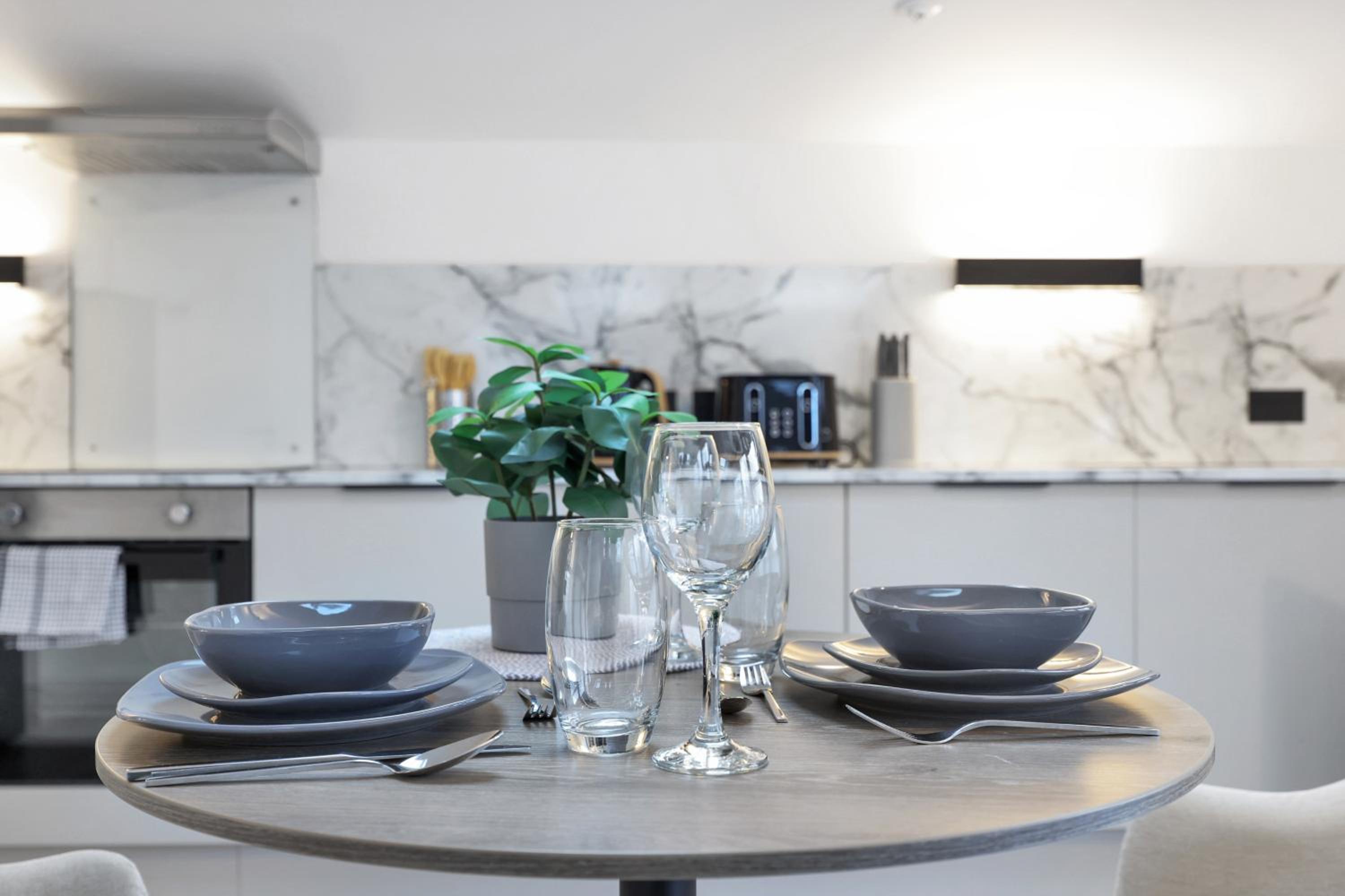 Hilldrop Apartments Short Term Rental & Flexible Renting Islington with Free WiFi, Parking & Garden