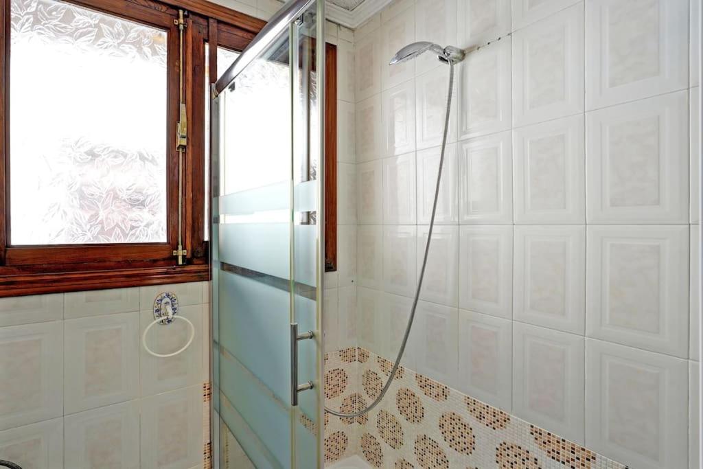 Apartamento Granada Centro. ÁTICO Ayuntamiento