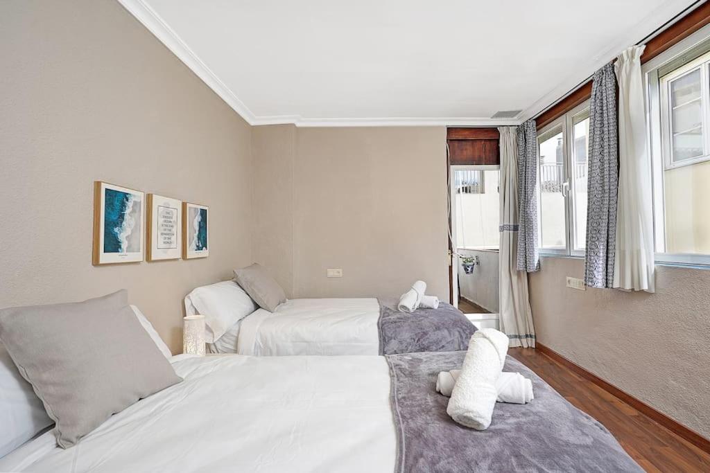 Apartamento Granada Centro. ÁTICO Ayuntamiento