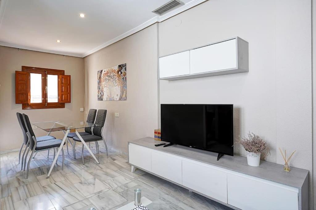 Apartamento Granada Centro. ÁTICO Ayuntamiento